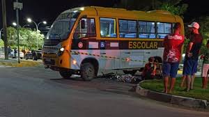 Adolescente morre após acidente com ônibus escolar em Arcoverde