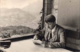 Resultado de imagen de Adolf hitler en la intimidad