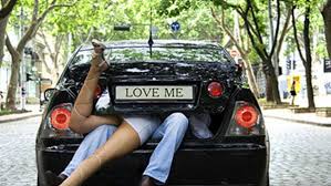 Αποτέλεσμα εικόνας για σεξ στο αυτοκινητο