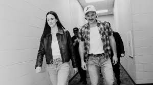 Caitlin Clark joins Morgan Wallen for Indianapolis concert walkout