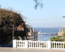 Immagine di Paseo Yugoslavo Valparaiso view lookout