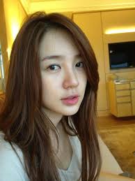 (News) Yoon Eun Hye Ungkap Selcanya Baru Bangun Tidur - UI6l5