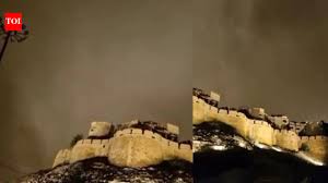 Massive sandstorm engulfs Jaisalmer's Golden Fort