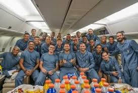 O estilista que assina uniforme pavoroso de viagem da Seleção