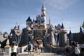 Disney receives key approval to expand Southern California theme parks - Entertainment News