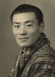 1952 - 1972 H.M. Druk Gyalpo Jigme Dorji Wangchuk [Jigs-med rDo-rje dBang-phyug], Mang-pos Bhur-ba&#39;i rgyalpo, King of Bhutan. ... - bhutan-Jigme%2520Dorji