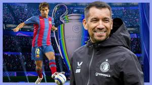 Giovanni van Bronckhorst, el campeón de Europa con Barcelona que será el rival del debut en la Champions