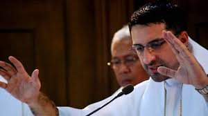 HIS CONFESSOR. Fr Luciano Felloni (above) says he got to know Pope Francis during his days in the seminary in Argentina. He and fellow seminarians would ... - felloni-luciano