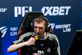 lauNX aponta FURIA como equipe em que melhor se encaixaria atualmente