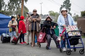 SNAP Benefits Lapse: Southern California Food Banks Respond