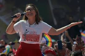 Mônica Bergamo: Janja escondeu elogio a Marisa para fazer surpresa a Lula e 'virar página' com petistas