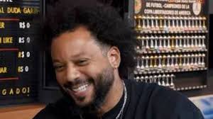Marcelo revela ‘treta’ com Coudet após virada do Fluminense sobre o Inter: “Dá lambreta agora”