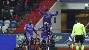 Pau Víctor le hace el lío al Benfica y deja a Mourinho sin final