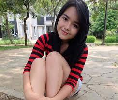 Hasil gambar untuk Rebecca Klopper