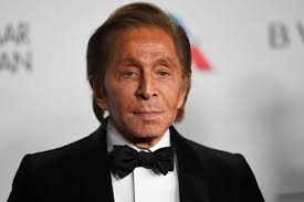 Valentino Garavani, ícone da moda italiana, morre aos 93 anos