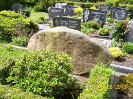 Grab von Karlheinz Andreas Lipp (02.11.1920-30.11.1987), Friedhof ...