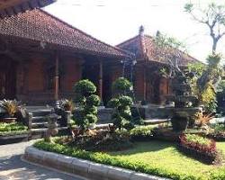 Gambar Rumah Balinese (Bali)