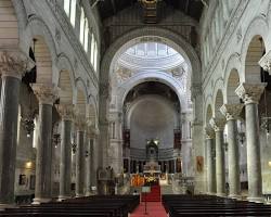 Intérieur de l'église SaintMartin de Tours