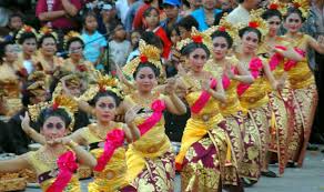 Hasil gambar untuk kesenian indonesia tari bali