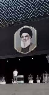 ویدیو | ندای «لبیک یا نصرالله» و «انا علی العهد» جوانان مقاومت در کنار مرقد شهید نصرالله