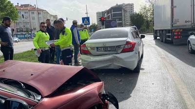Karaman'da trafik kazası: 3 yaralı İhlas Haber Ajansı