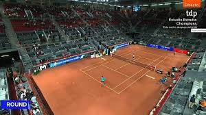 Another early morning match: this is how the Manolo Santana looked during the Zverev-Mensik
