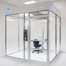Universal® Hardwall Modular Cleanrooms | Terra Universal