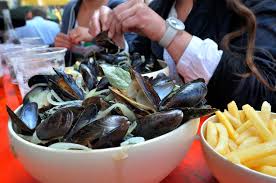 Braderie de Lille 2025: Moules, Centres Commerciaux et Bons Plans!