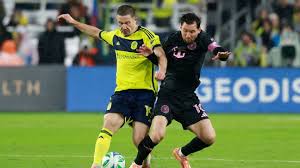 ¡Golazo de Messi no bastó! ¿Cómo sigue su duelo con CR7?