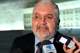 Brasília - O procurador-geral da República, Roberto Gurgel, fala à imprensa no Senado Federal. download: 11072011JFC5224 - 11072011JFC5224