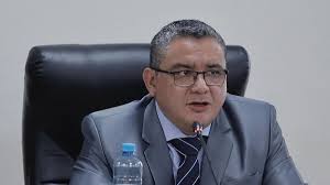 ¡Escándalo! Exministro vs. Periodistas: Guerra sin Cuartel en Perú