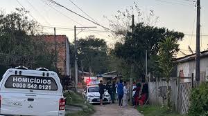 Mulher mata companheiro a facadas em Alvorada