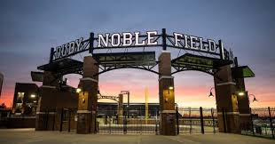 Diamond Dog Game Day: let's go live (thread) from Dudy Noble Field