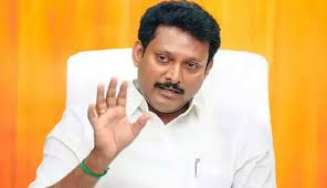 48 மணி நேரத்திற்குள் பகிரங்க மன்னிப்பு கேட்க வேண்டும் - நந்தகுமாருக்கு அன்பில் மகேஸ் நோட்டீஸ்..!