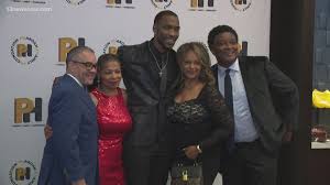 Pharoah Phamily Phoundation hosts fundraiser gala