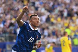 Mbappe & Co put on a show for Deschamps
