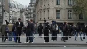 DIRECT. Paris: des rassemblements en cours sur la place de la République — BFM