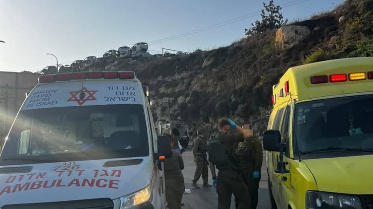 Shooting attack near Judea Junction wounds five as IDF launches manhunt for terrorist; Netanyahu orders Hebron cordon and West Bank lockdown