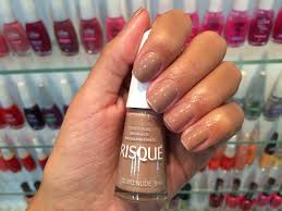 Resultado de imagem para esmalte nude e ouro nude