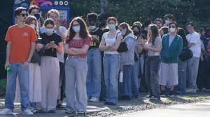 Huge queues for jabs as meningitis vaccination scheme expanded