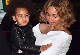 IamJackson - Mtoto wa Beyonce #BlueIvy ndio mtu mwenye umri mdogo zaidi kuwahi kuingia kwenye chati za muziki za Billboard baada ya wimbo wa JAYZ 'Glory' Ft Blue Ivy kuingia kwenye chati