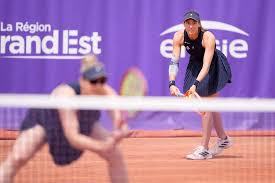 Stefani e Dabrowski conquistam o segundo título do ano em Estrasburgo