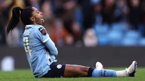 WSL: Manchester City beat Chelsea 5-1 - reaction