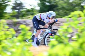 Marlen Reusser domine le chrono du Tour de France et prend le maillot jaune, Pauline Ferrand-Prévôt perd gros