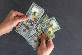 Rompe tipo de cambio piso de los $18