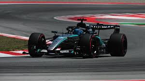 Russell goes fastest in Barcelona FP3