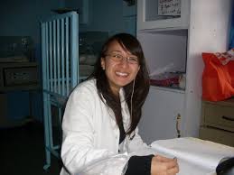 Resultado de imagen de abrazar a una doctora