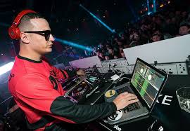 Hasil gambar untuk dj snake
