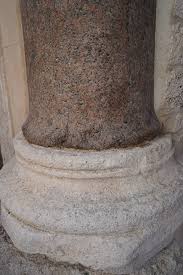 File:Column base at the Peristyle of Diocletian's Palace - Split.jpg - Wikimedia Commons