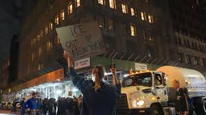 Explosion outside immigration court disrupts Manhattan